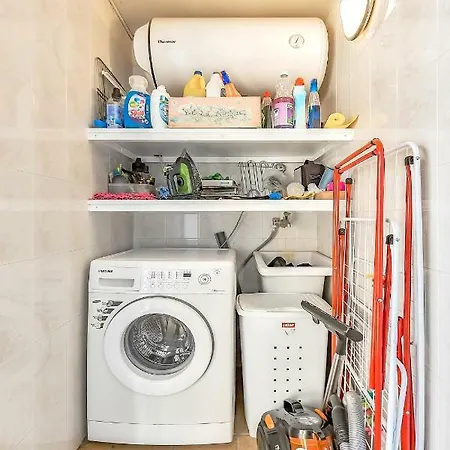 公寓 With Large Terrace In Terrazas Del Duque