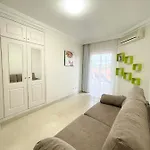 Апартаменты With Large Terrace In Terrazas Del Duque *