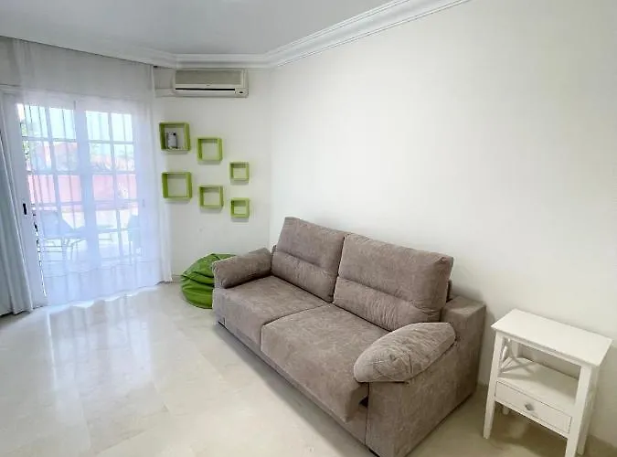 With Large Terrace In Terrazas Del Duque Daire *